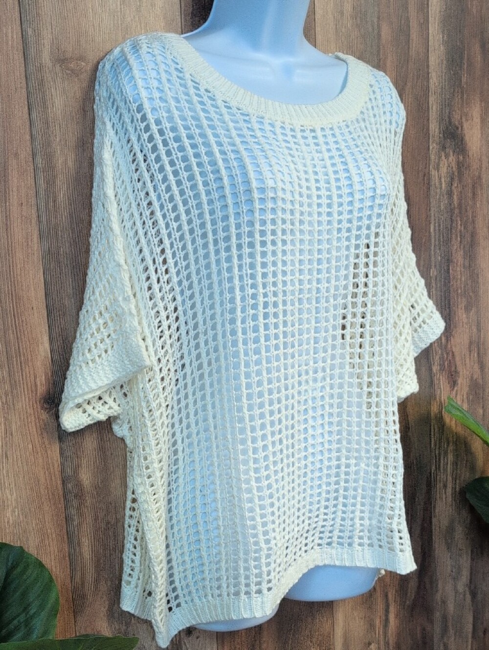 Open-Knit Scoop Neck Short Sleeve Acrylic Sweater XL       W378